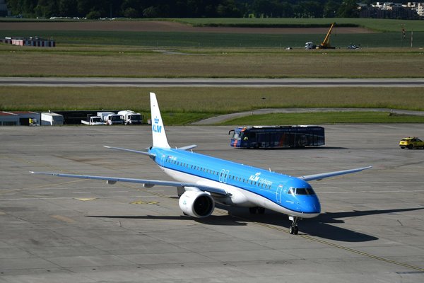 Quels sont les meilleurs circuits pour une visite des marchés flottants en Thaïlande?